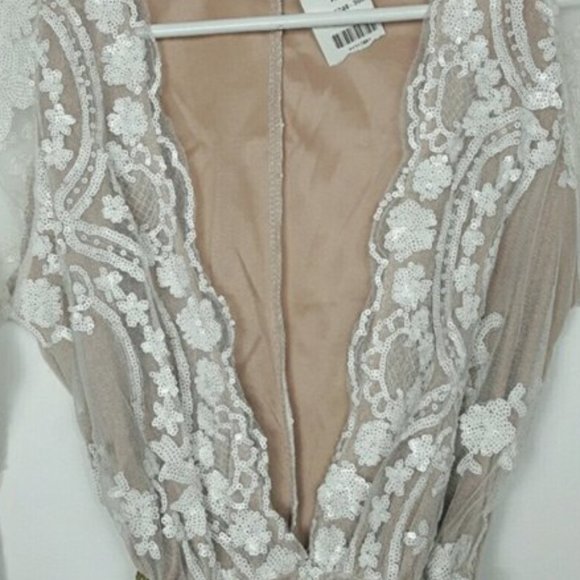 White sequin beaded embroidered playsuit romper - Picture 6 of 8